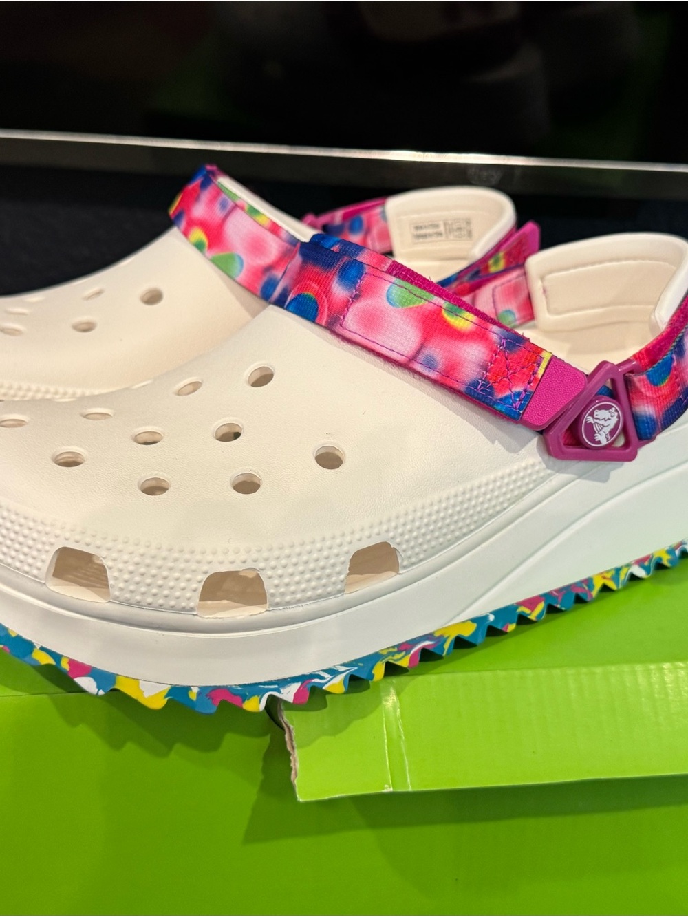 CROCS White Platform Clog Sandals with Pink Multicolor Strap - Picture 5 of 7